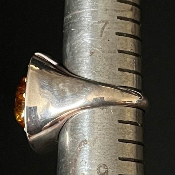 Charming Sterling Silver Amber Ring with Floral Motif - Picture 5 of 11